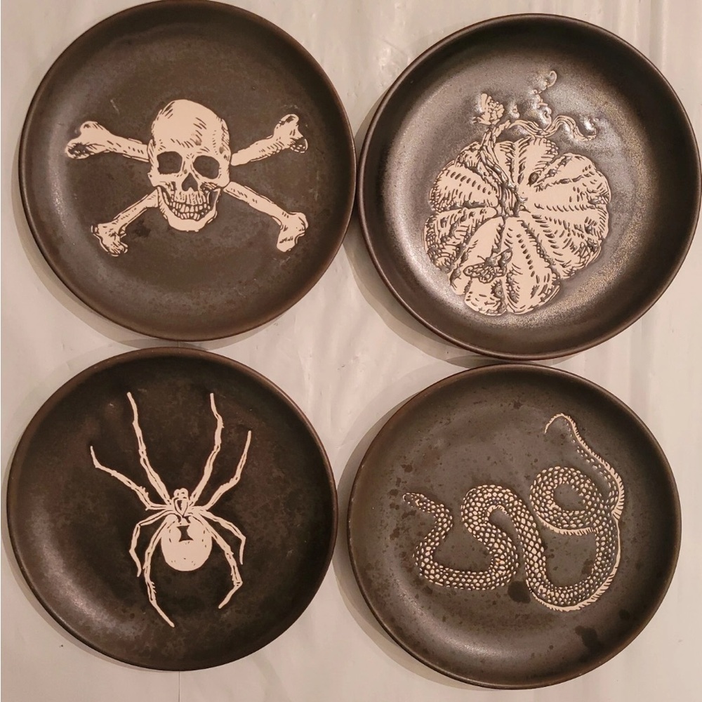 Threshold Stoneware 6” Halloween Appetizer Plate Set Of 4 Skull Crossbone Snake